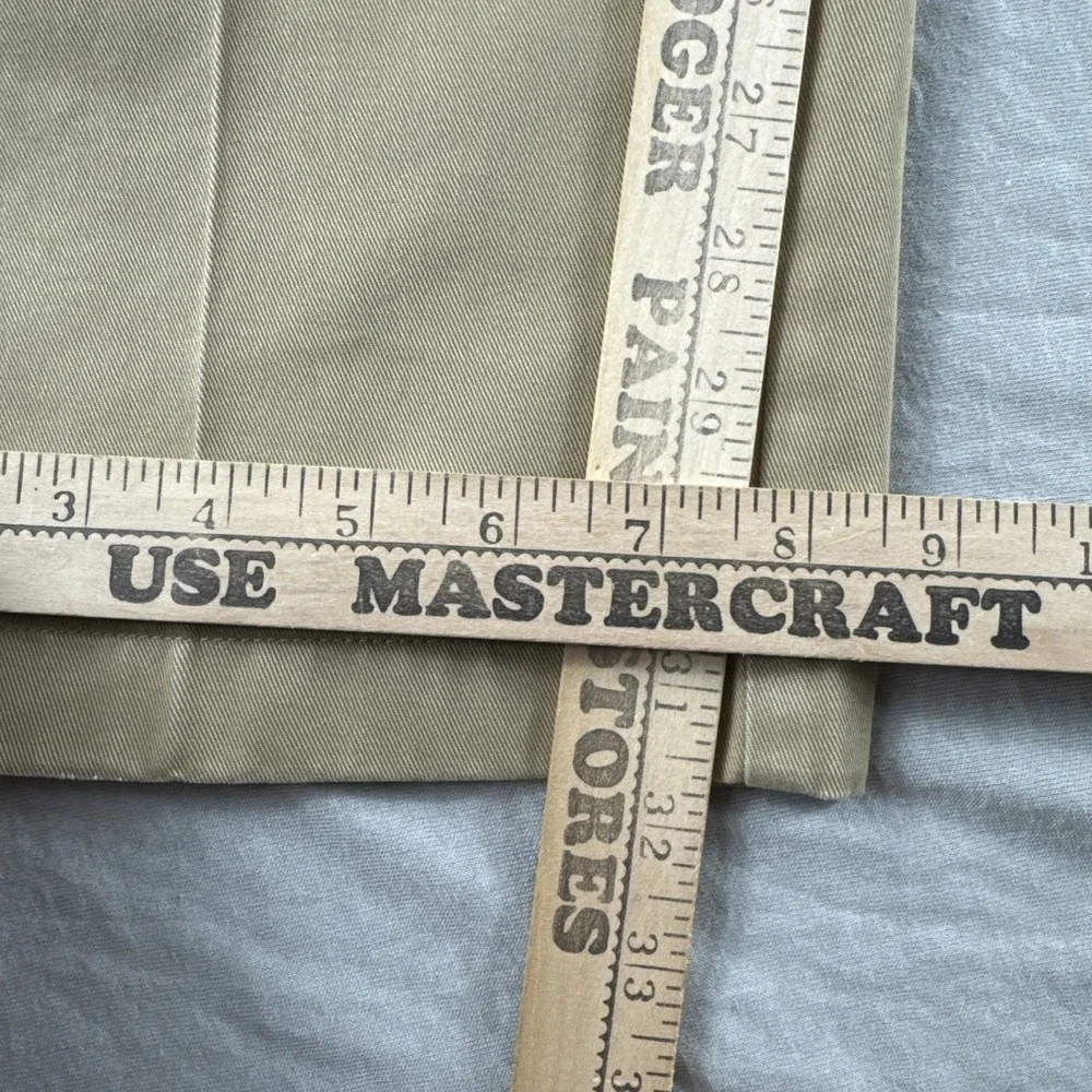 LL Bean Classic Fit Khakis Mens 38x32 Beige Pants Slacks Chinos Preppy 212330